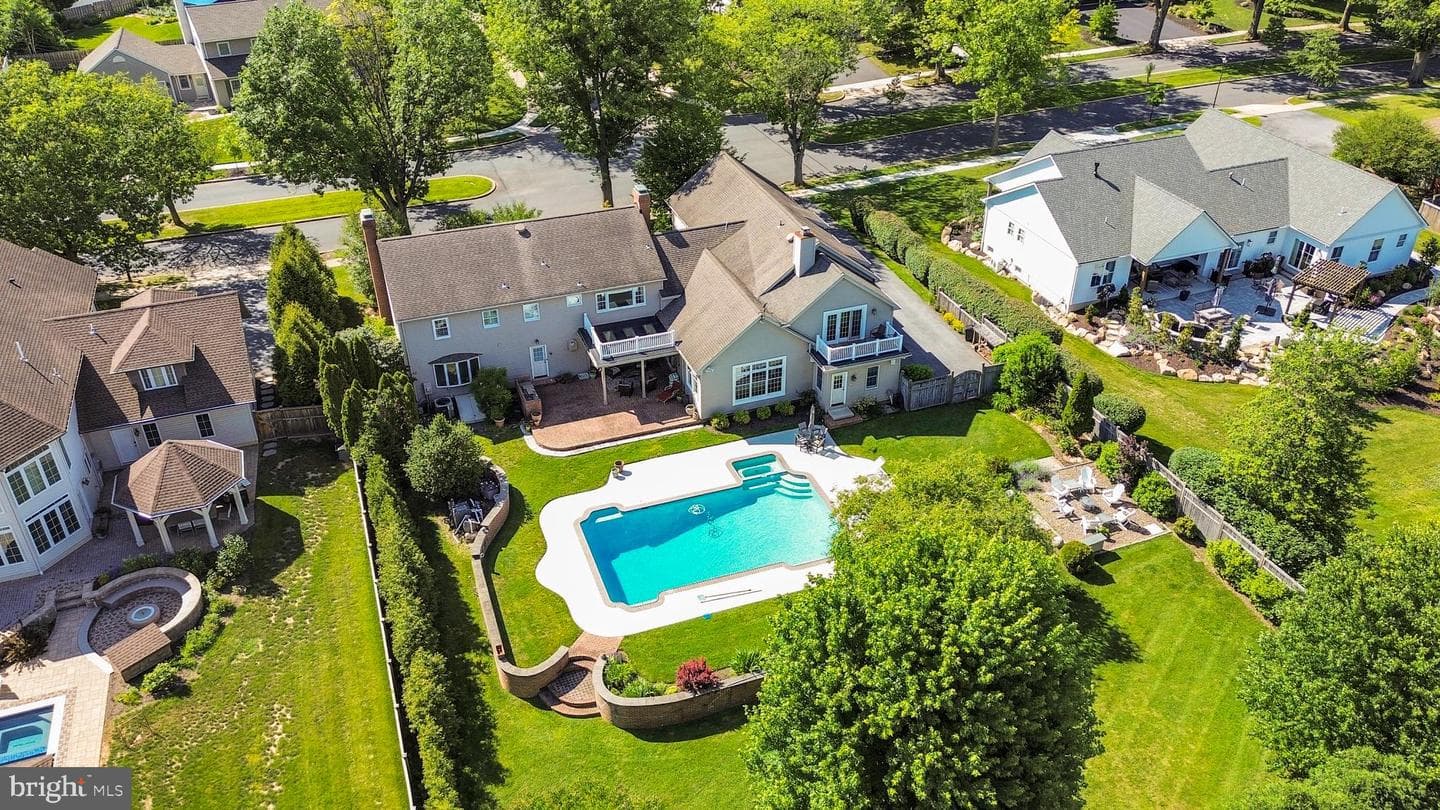 1800 Reading Boulevard photo 56