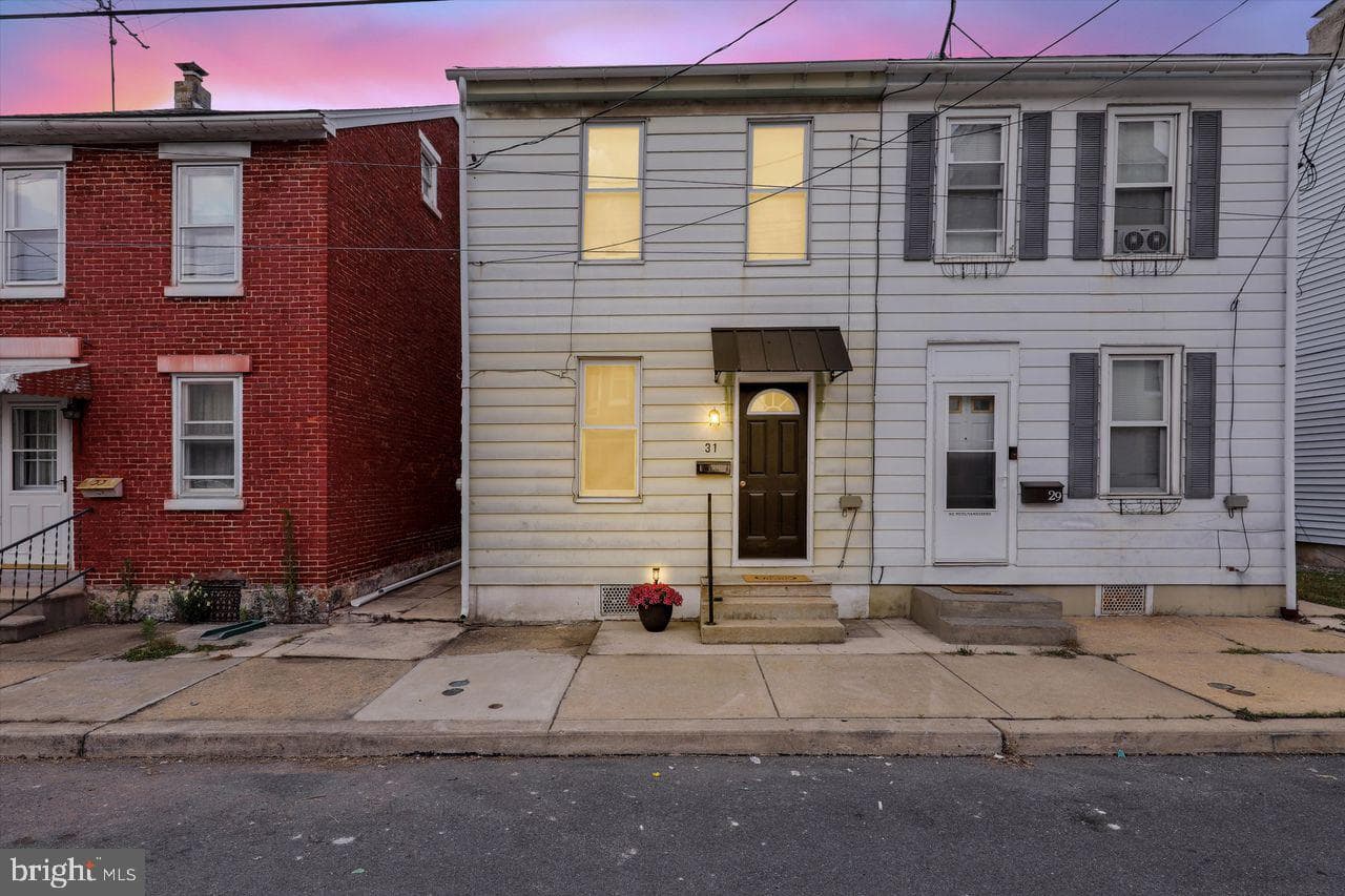 31 W Washington Street photo 27
