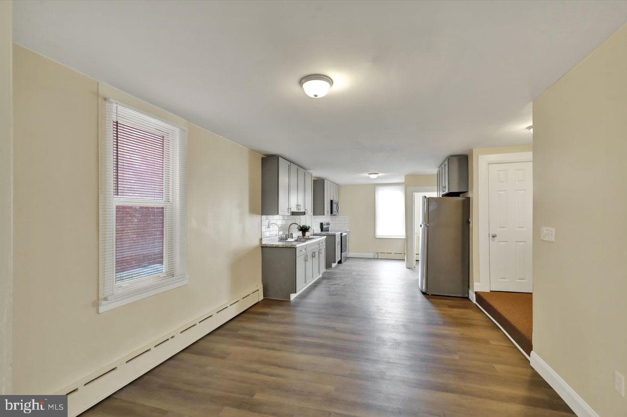 31 W Washington Street photo 6