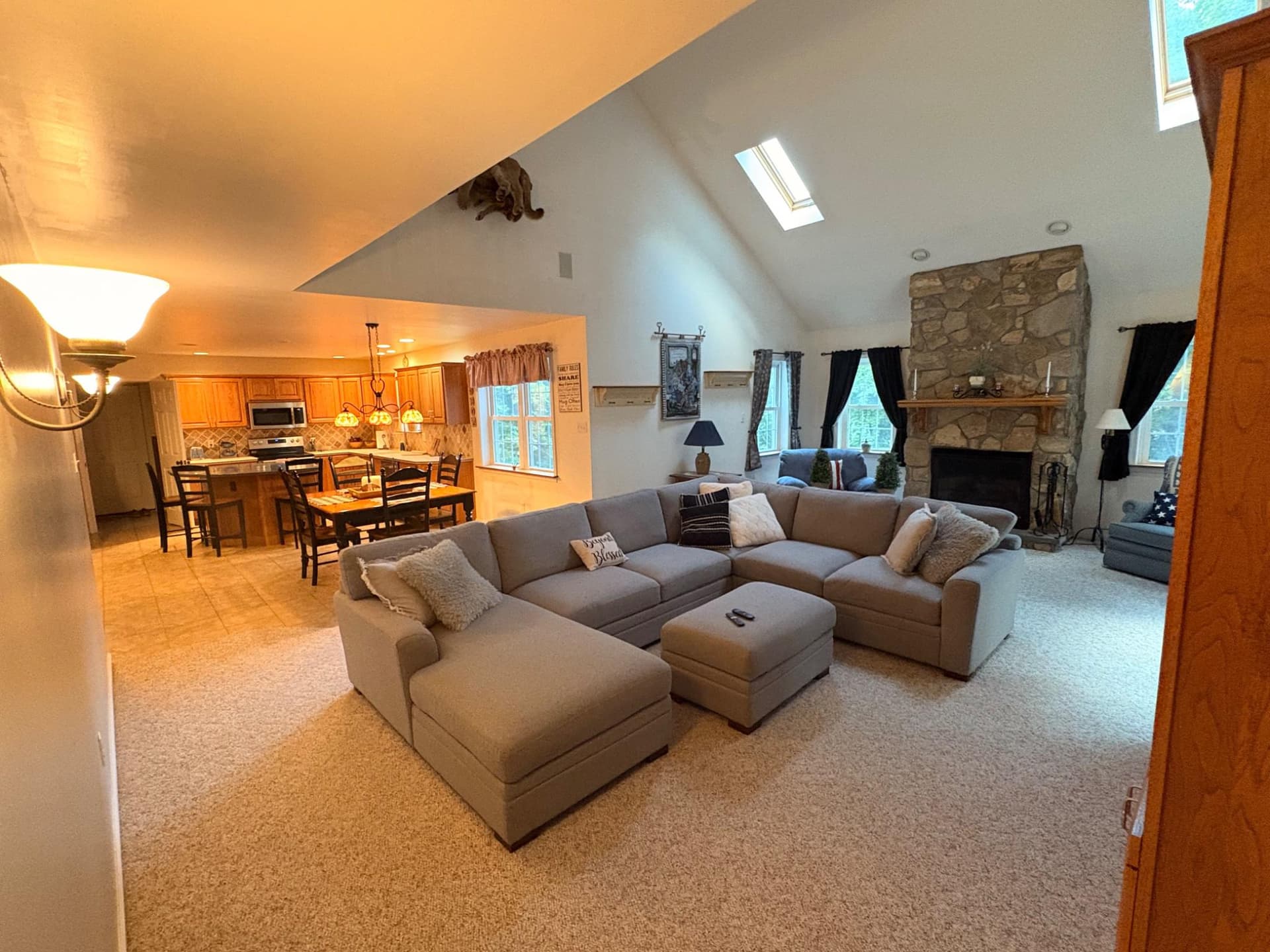 52 Hess Road photo 14