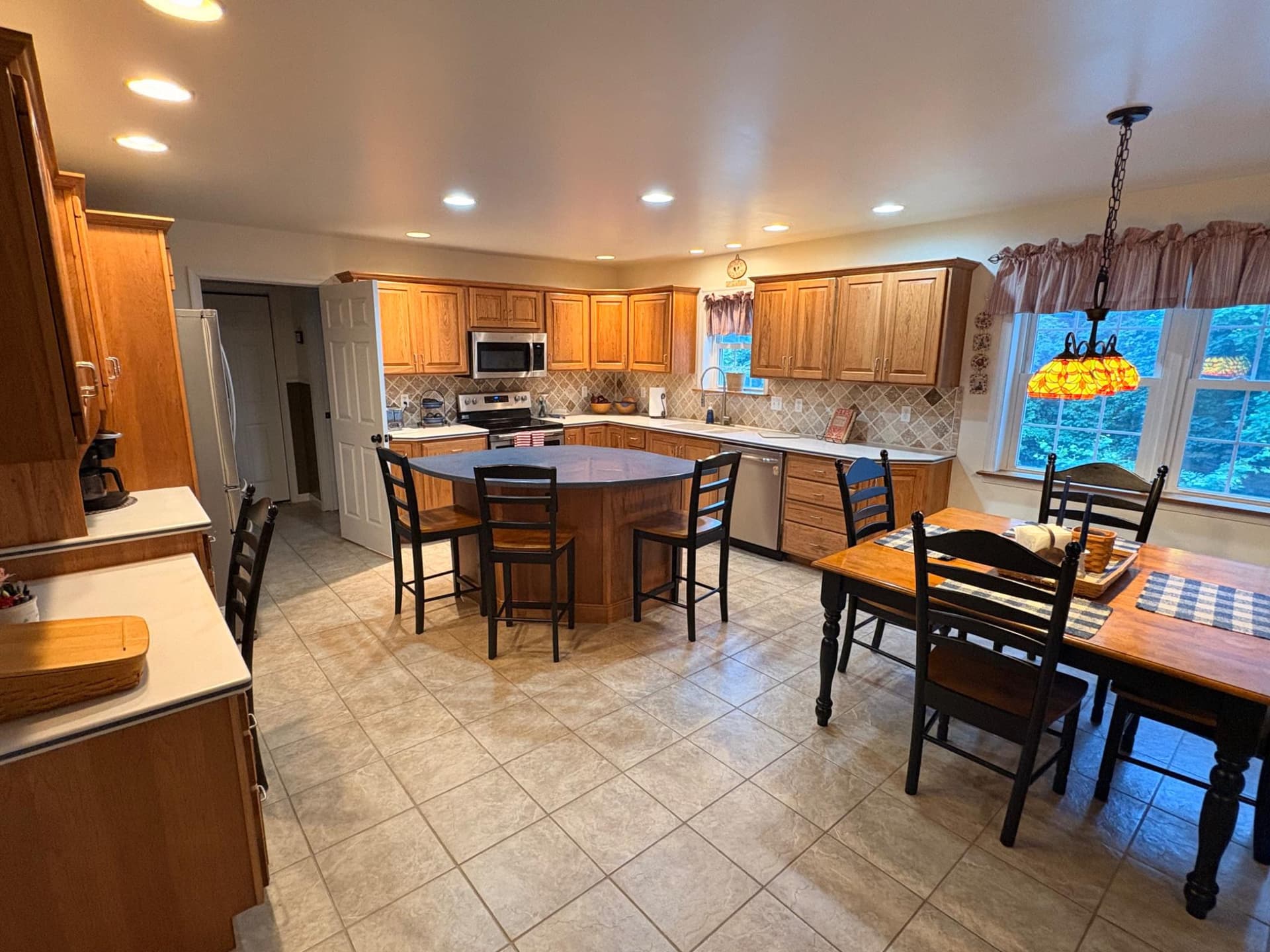 52 Hess Road photo 27