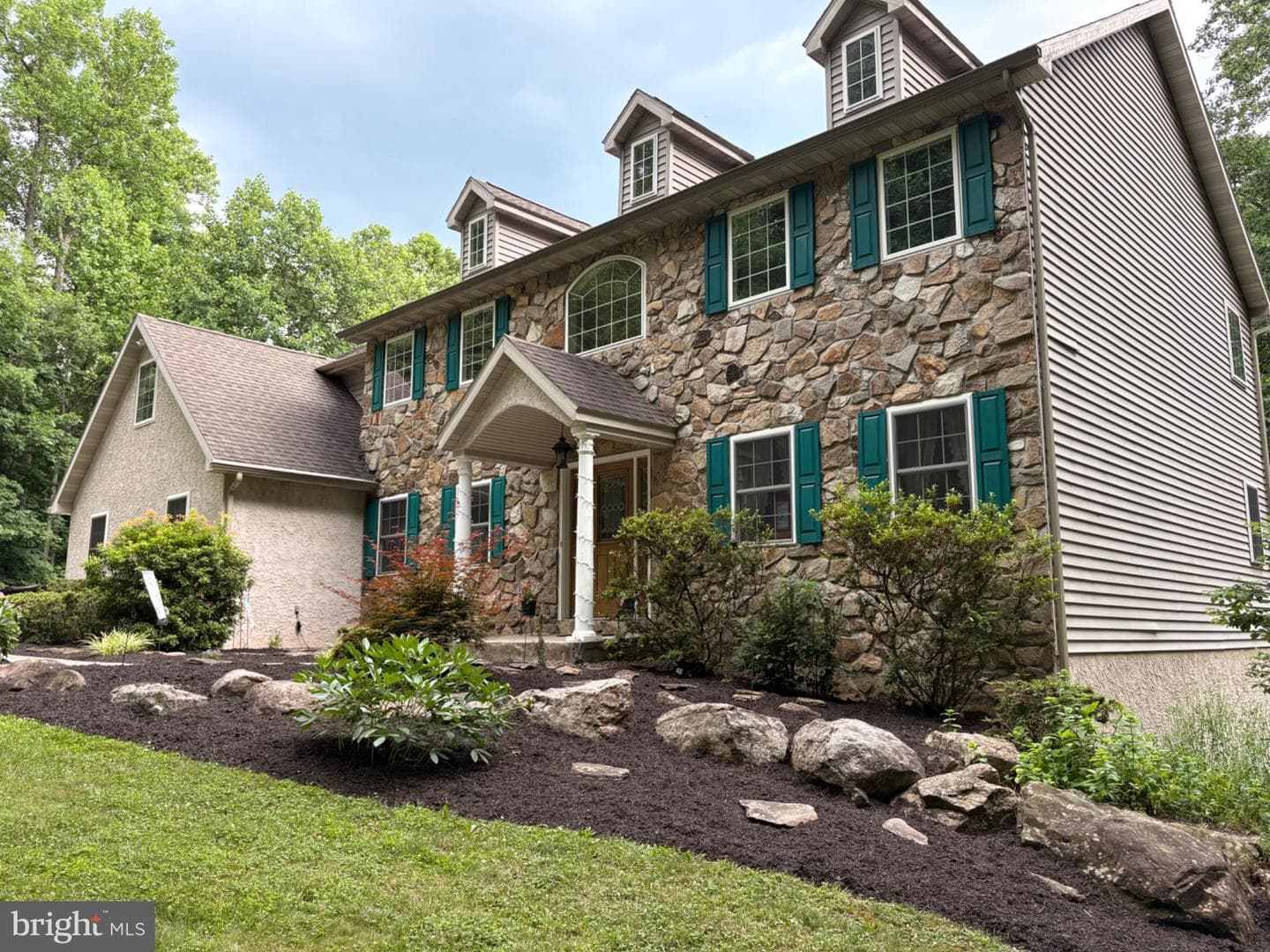 52 Hess Road photo 4