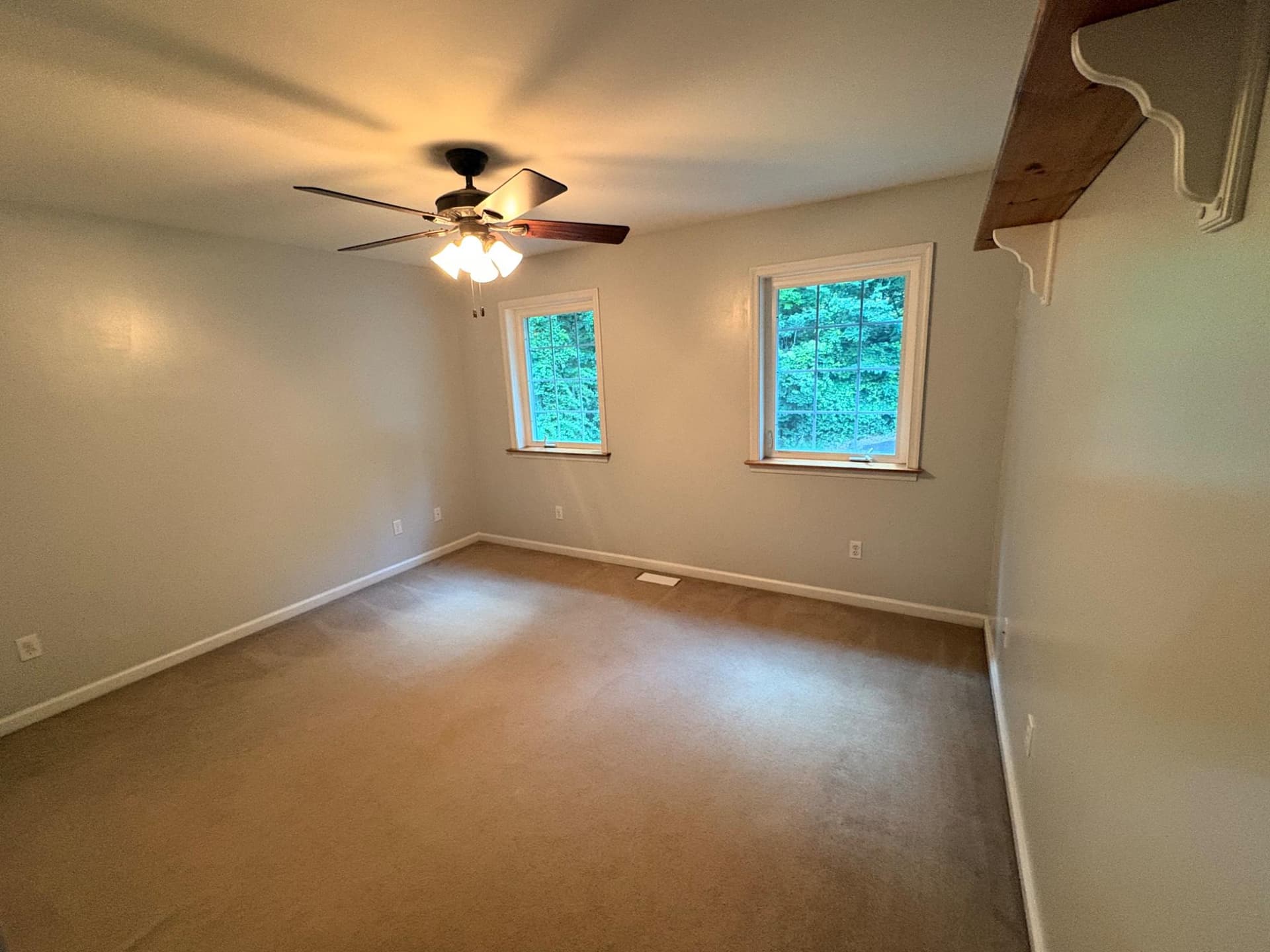 52 Hess Road photo 57