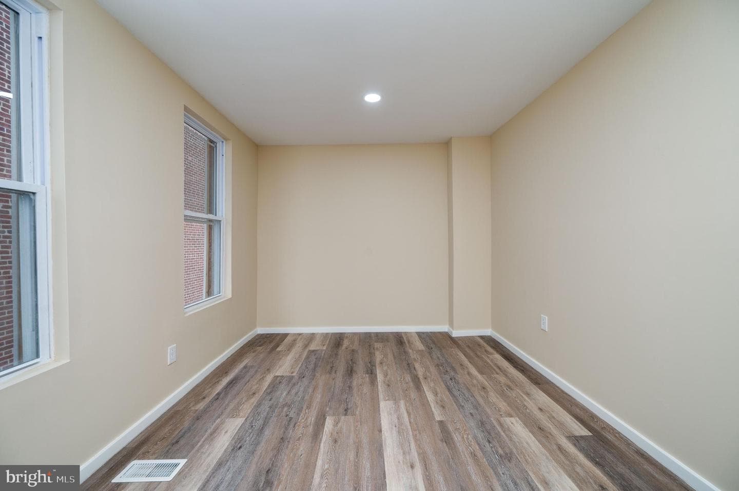 812 Bingaman St photo 30