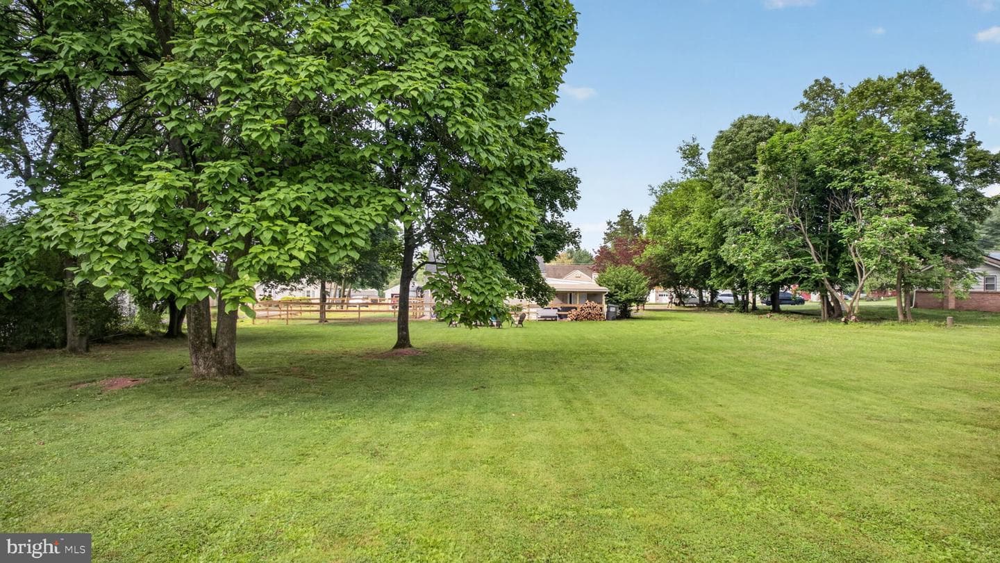 5905 Littlefield Ave photo 49