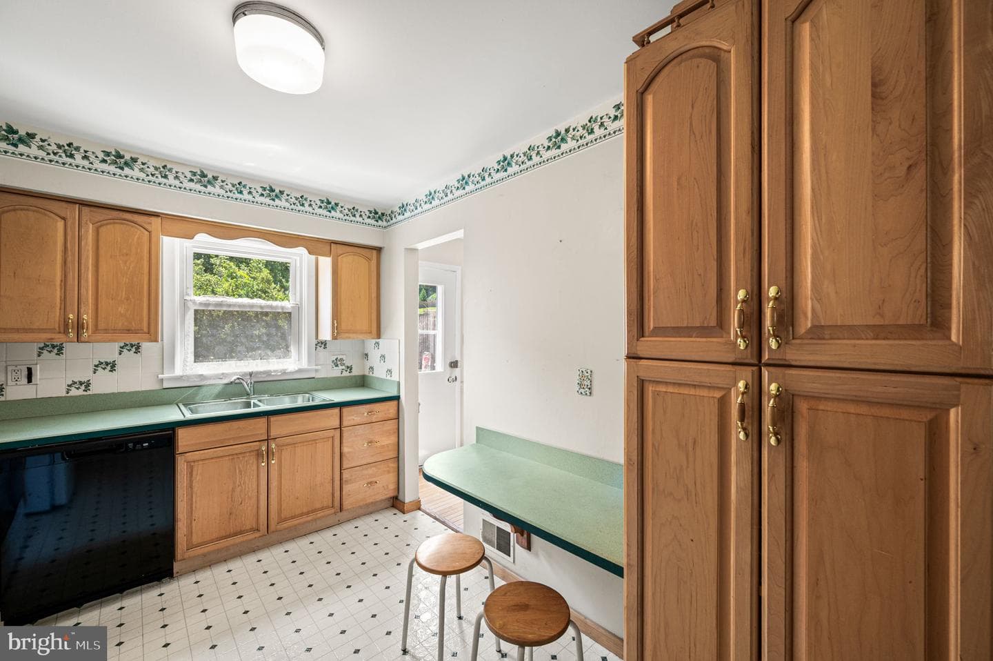 102 Village Drive photo 10