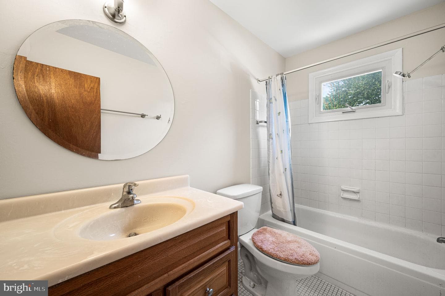 102 Village Drive photo 19