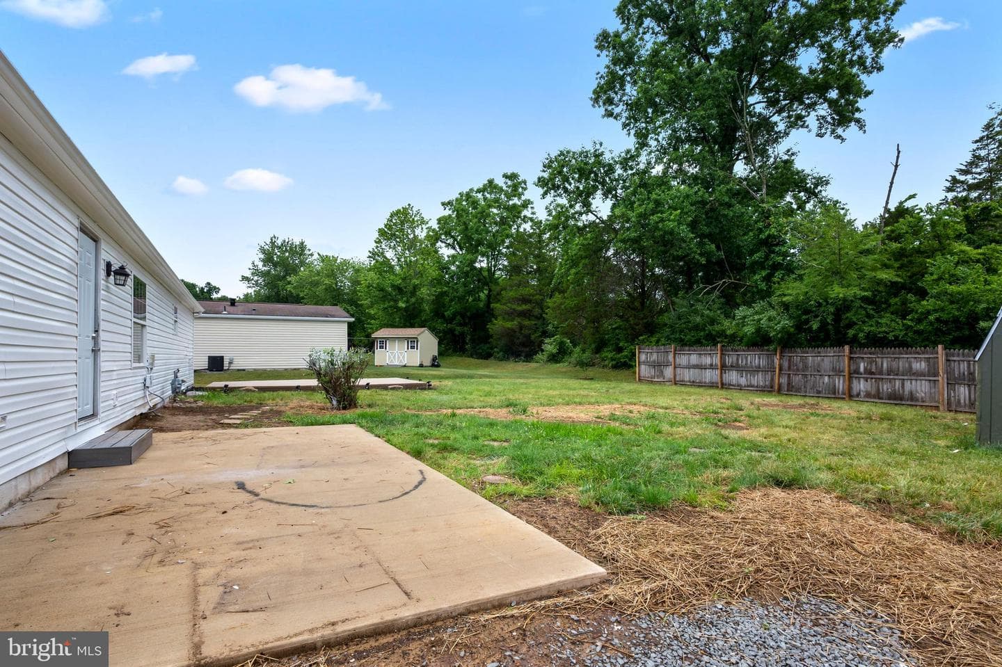 138 Heister Road photo 23