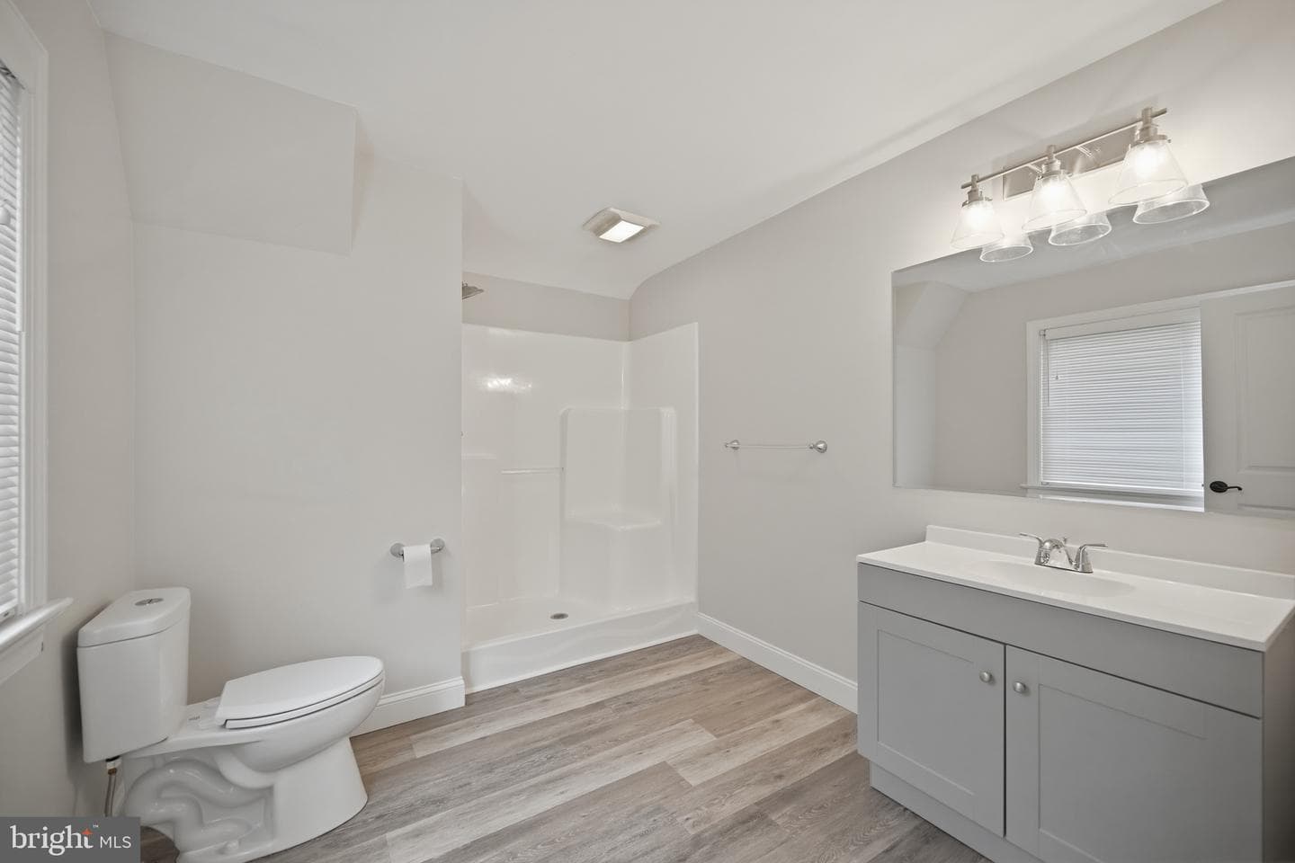 665 Fairmont Avenue photo 32