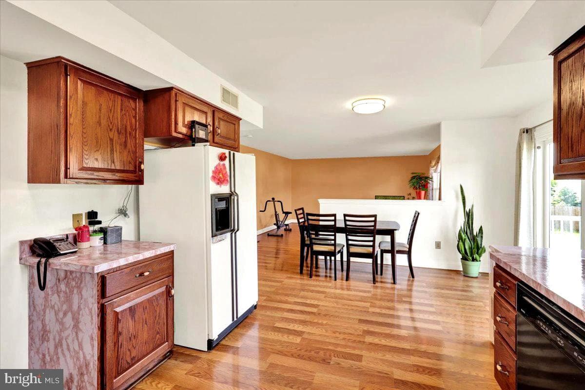 209 Battenkill Drive photo 5