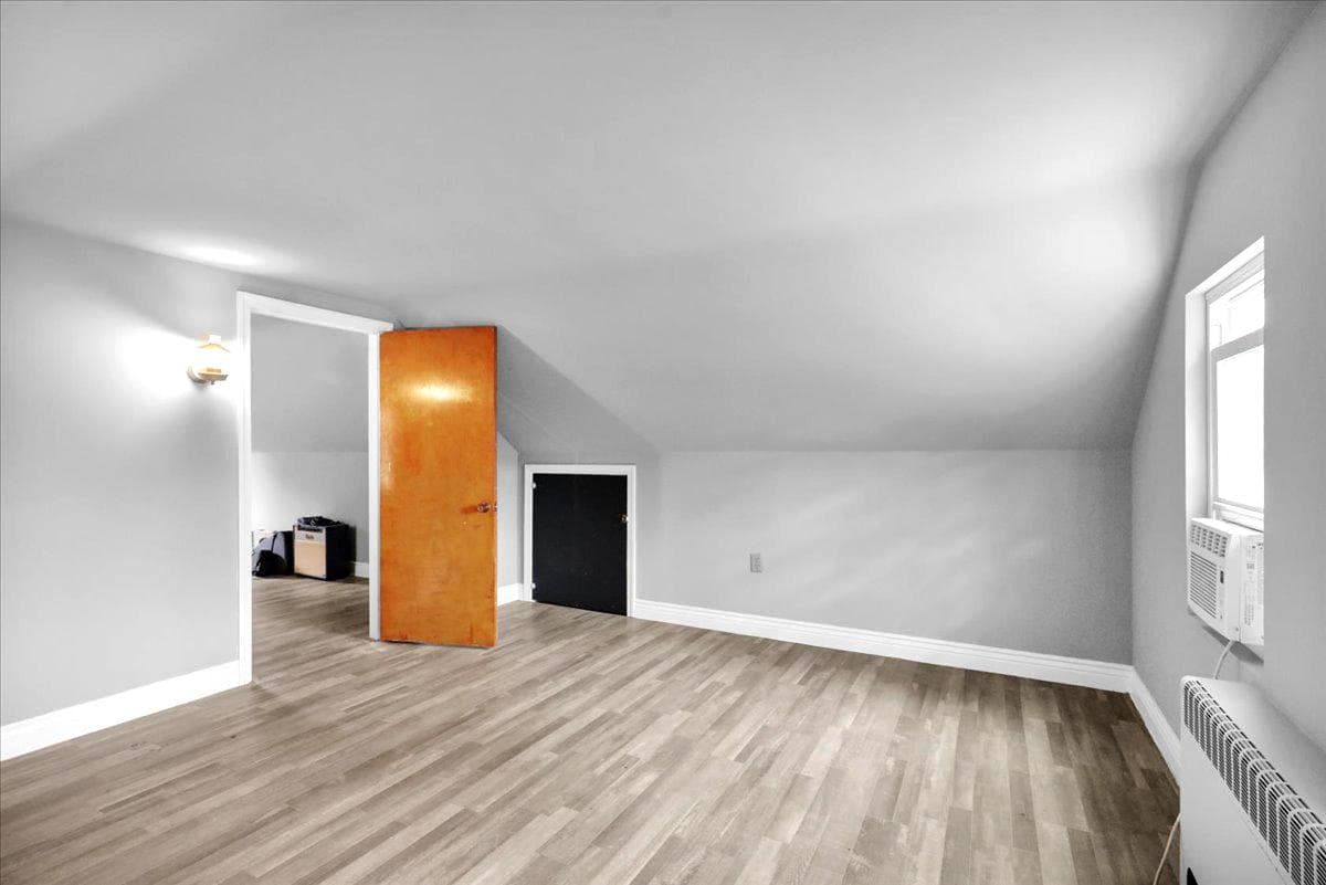 130 W 38th Street photo 18