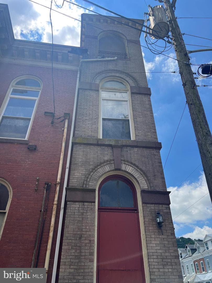 433 S 15th Street photo 9
