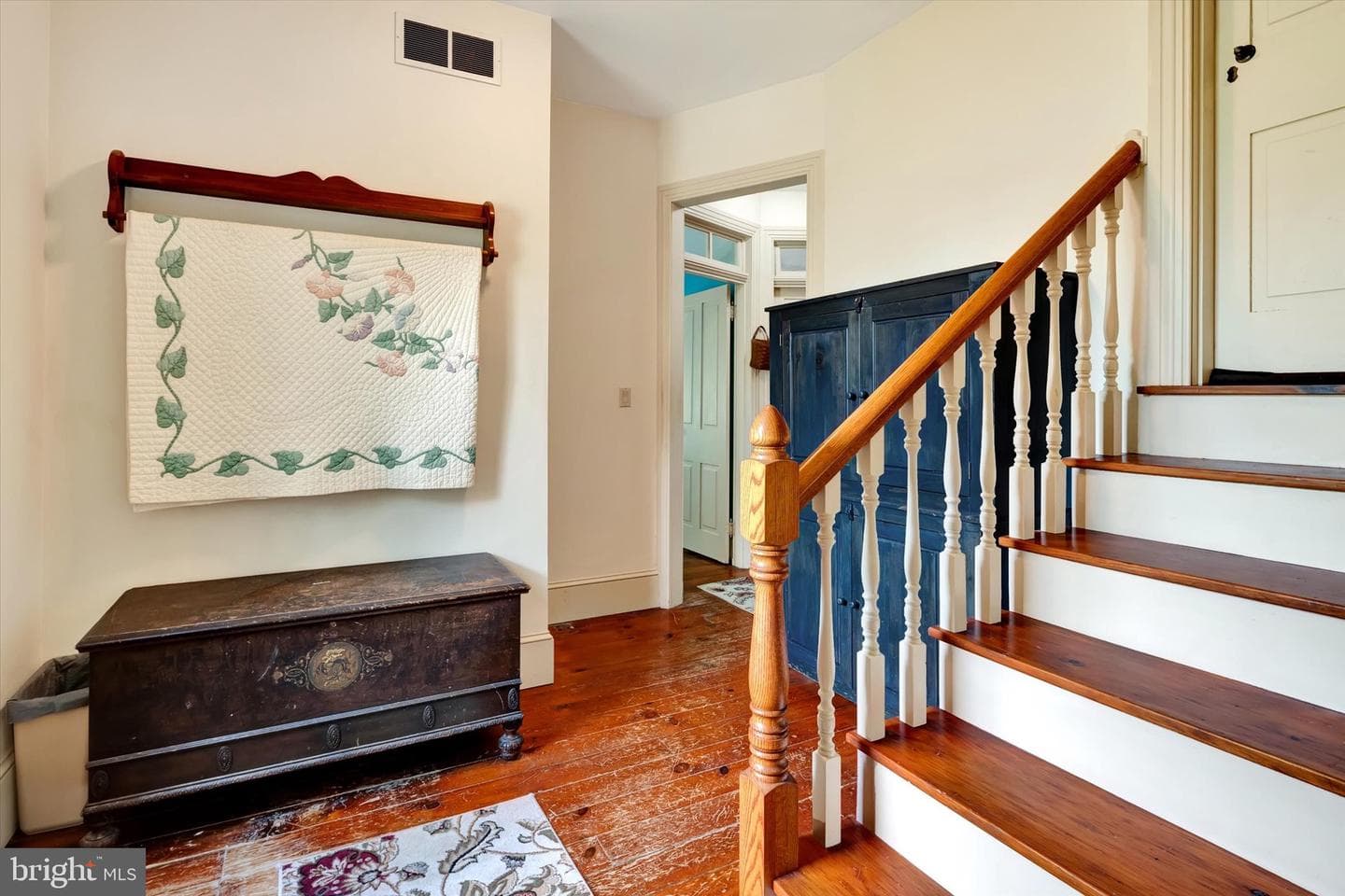 513 Huntzinger Road photo 33