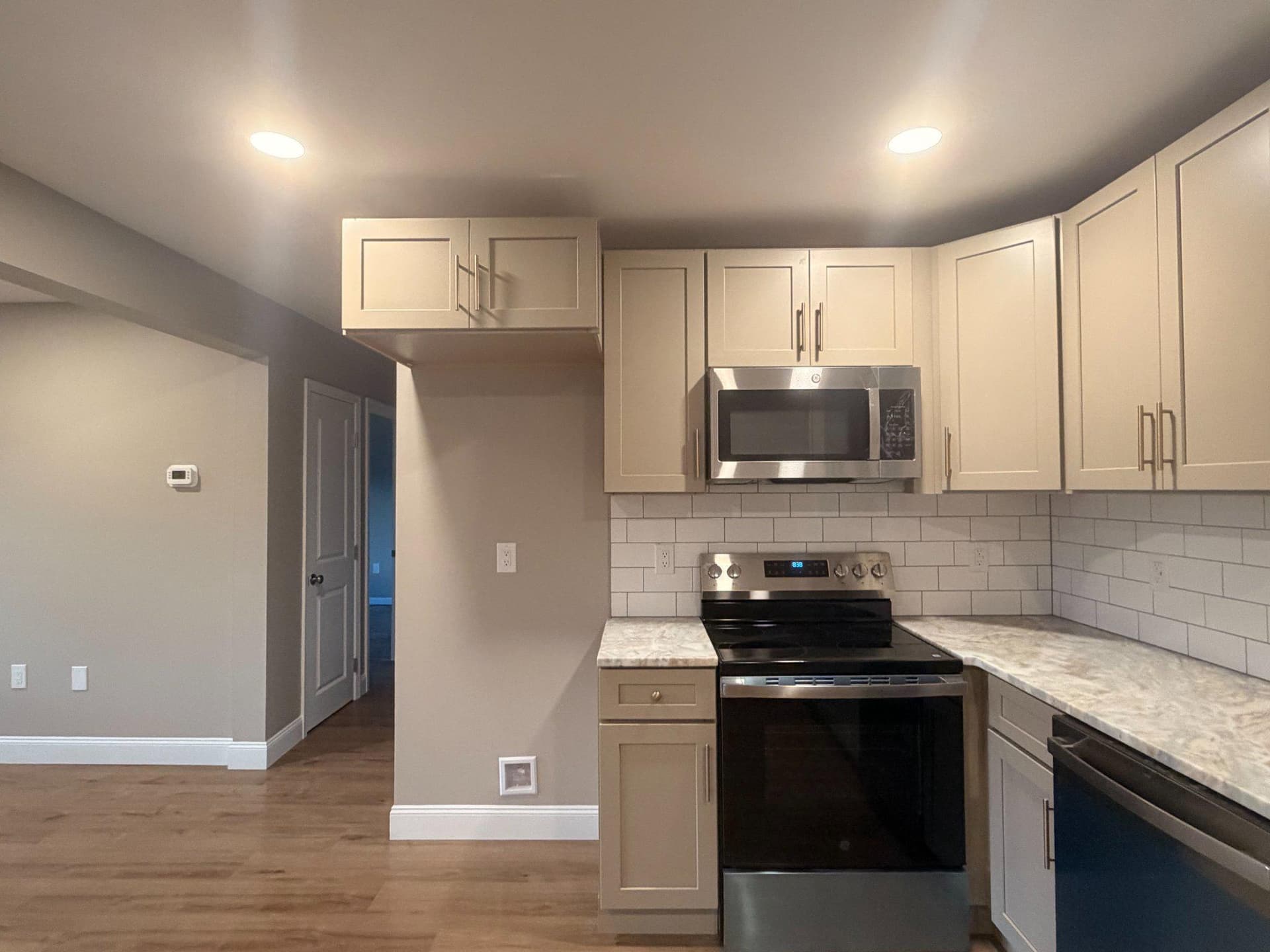839 Hartman Avenue photo 6