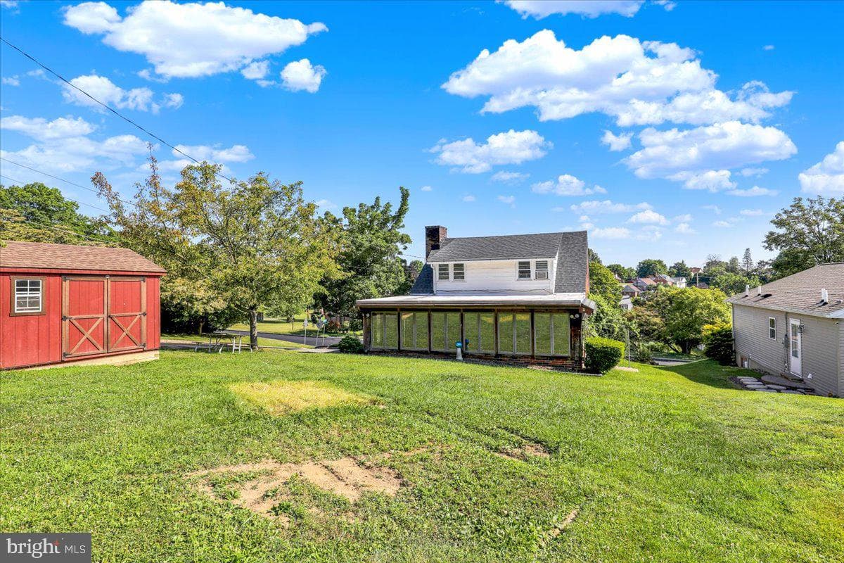24 Ardmore Avenue photo 8