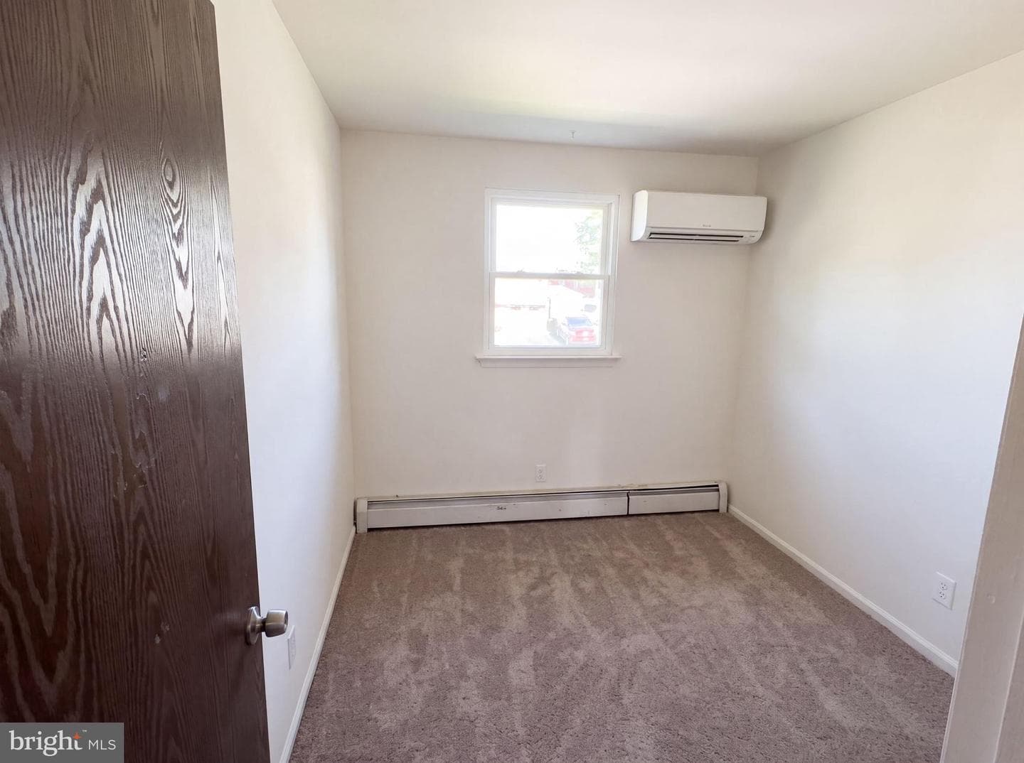 745 Pomander Avenue photo 10
