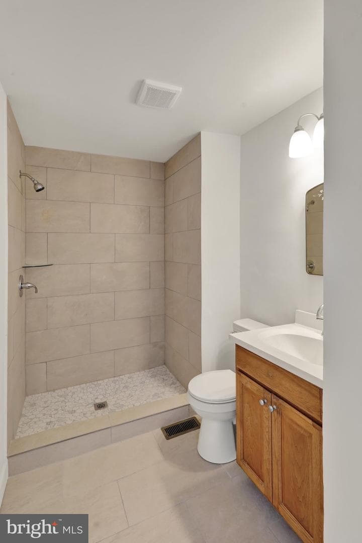 701 Alton Avenue photo 19