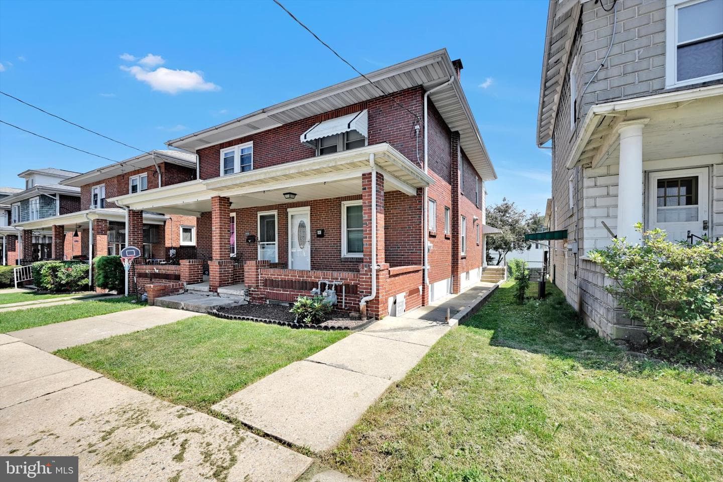 1038 Fern Avenue photo 3