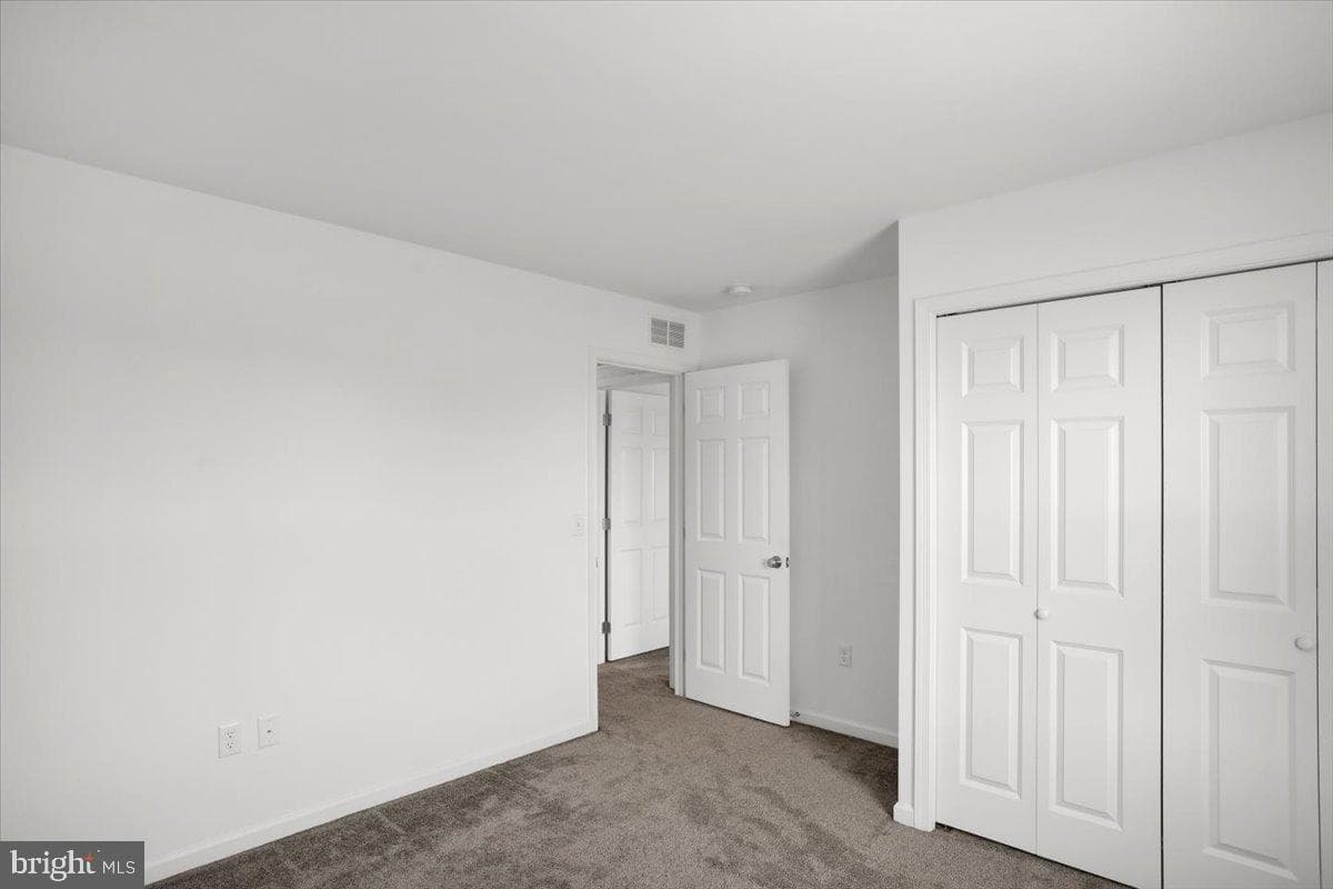 425 Smokering Drive photo 17