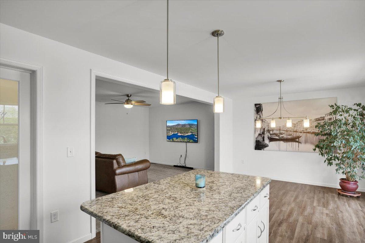 425 Smokering Drive photo 4