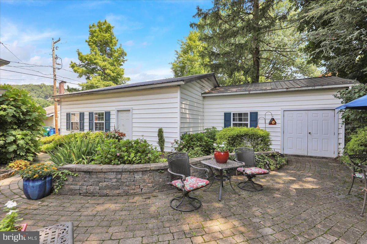 2503 Prospect Street photo 12