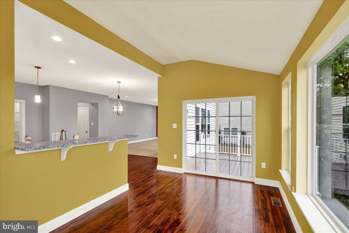 181 Scotland Drive photo 12