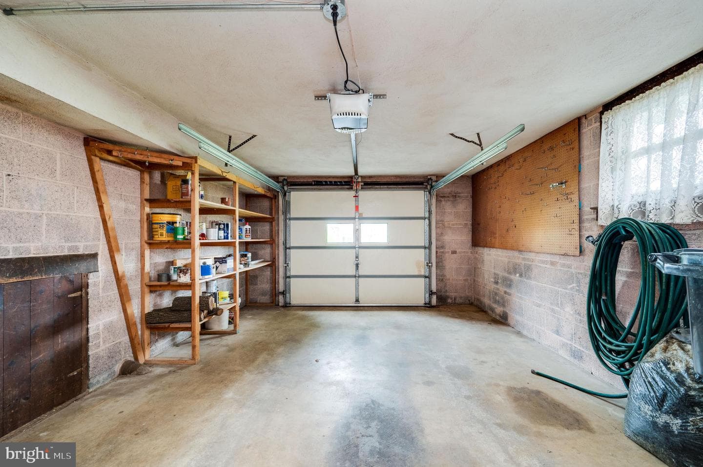 118 Emerald Avenue photo 29