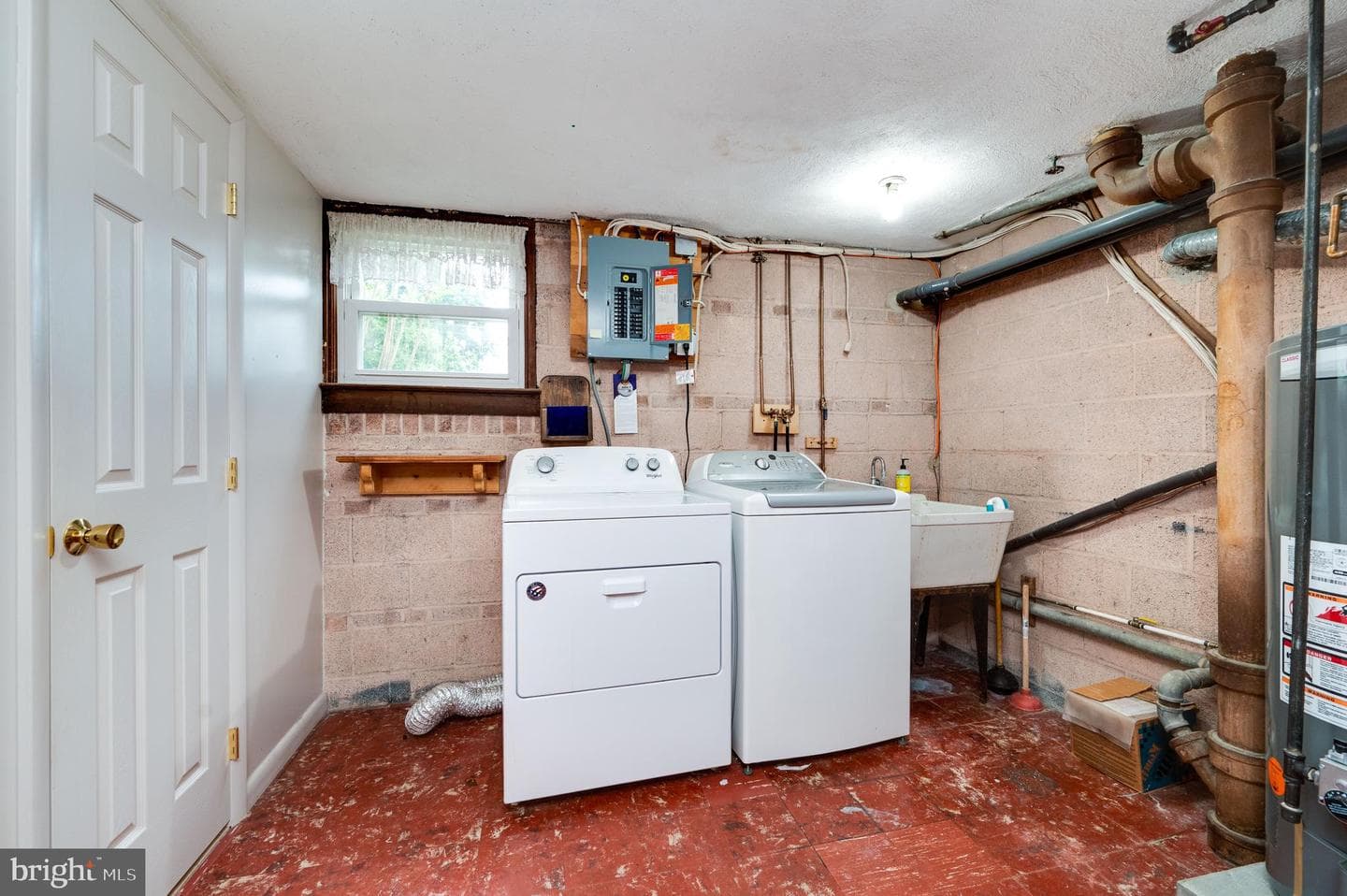 118 Emerald Avenue photo 31