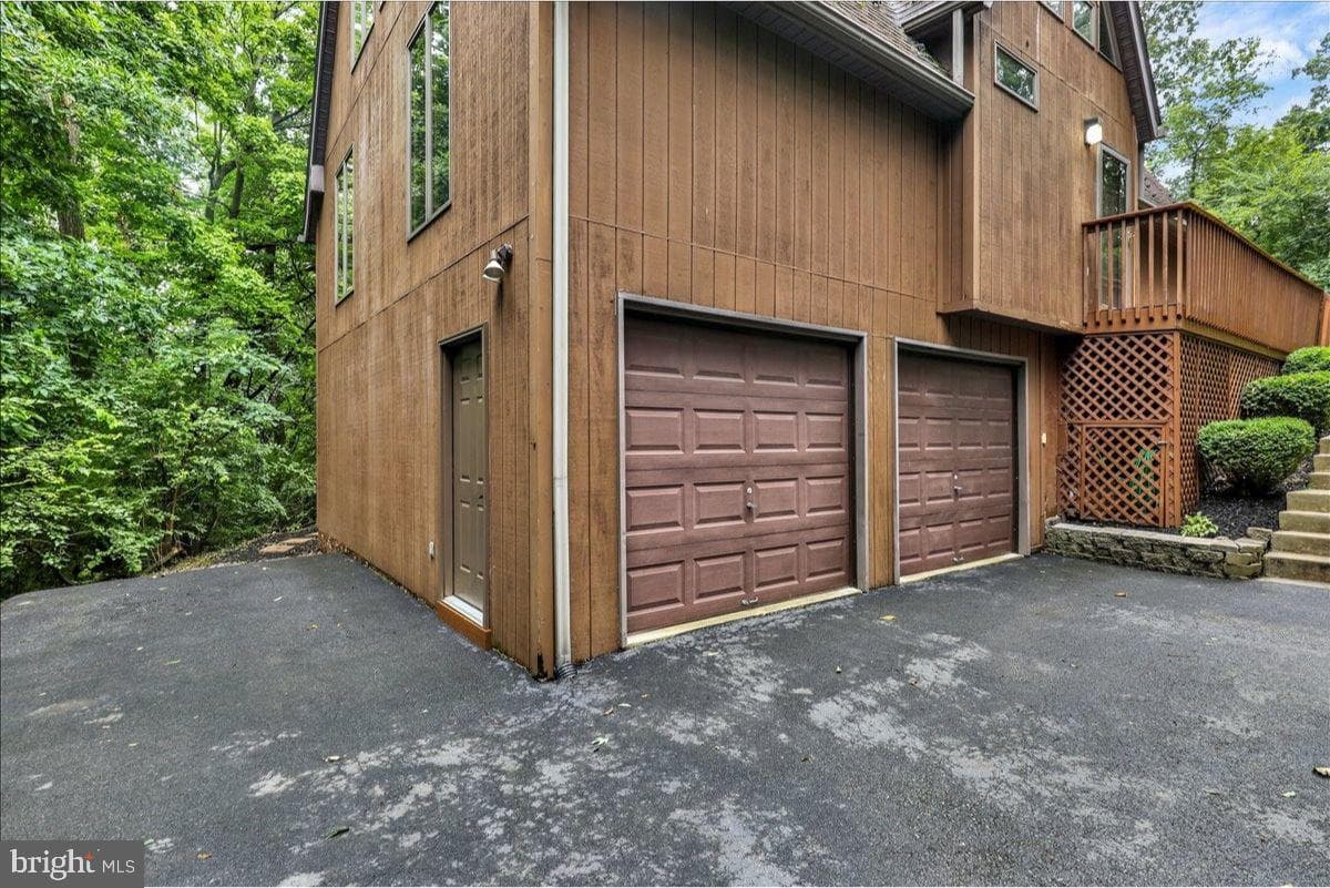 31 Todd Drive photo 5