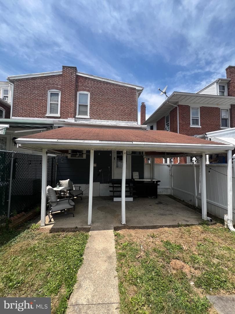 130 N Walnut Street photo 33