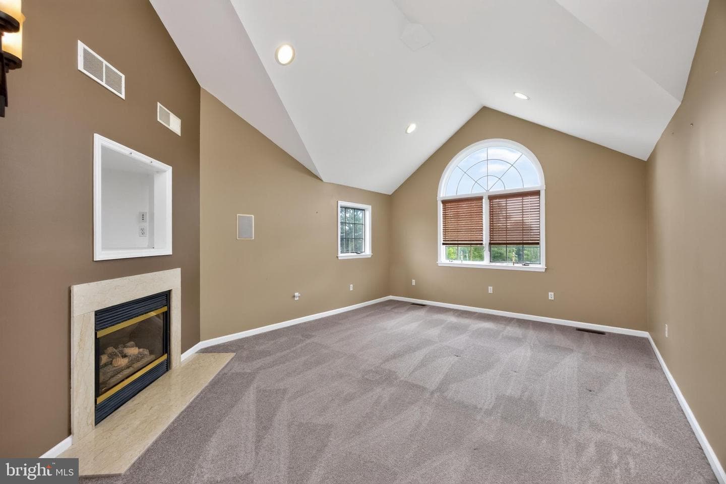 24 Lehmann Drive photo 25