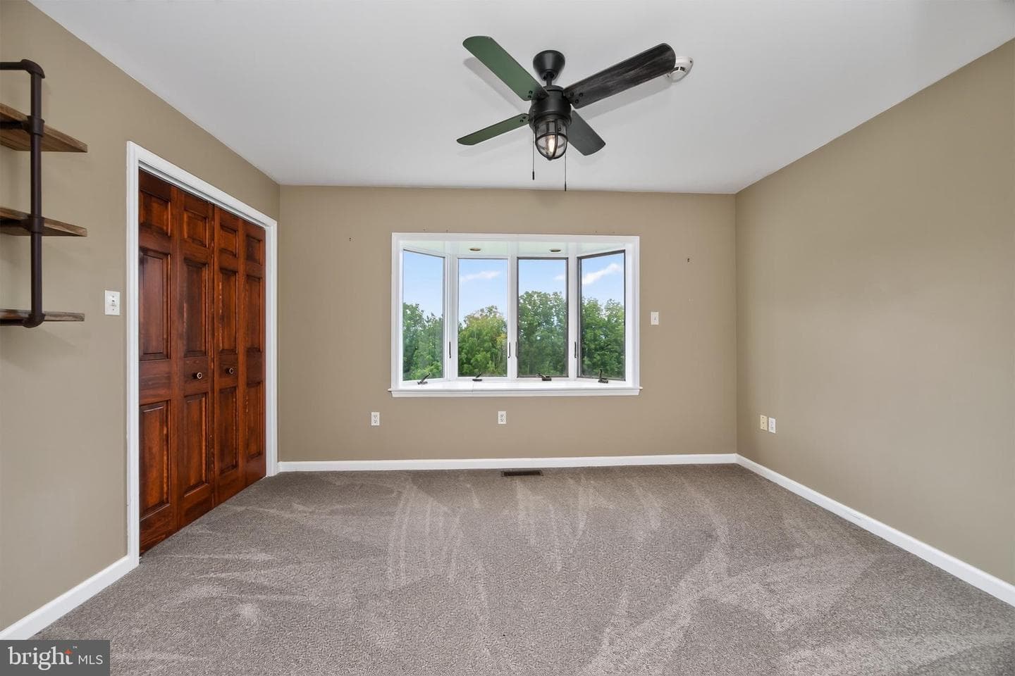 24 Lehmann Drive photo 38
