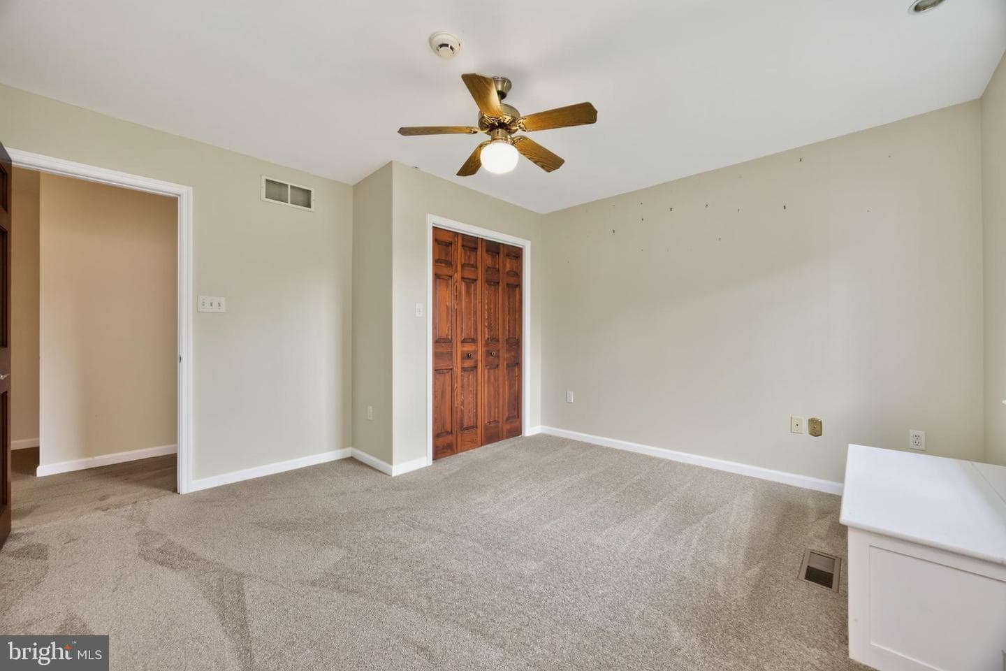 24 Lehmann Drive photo 40