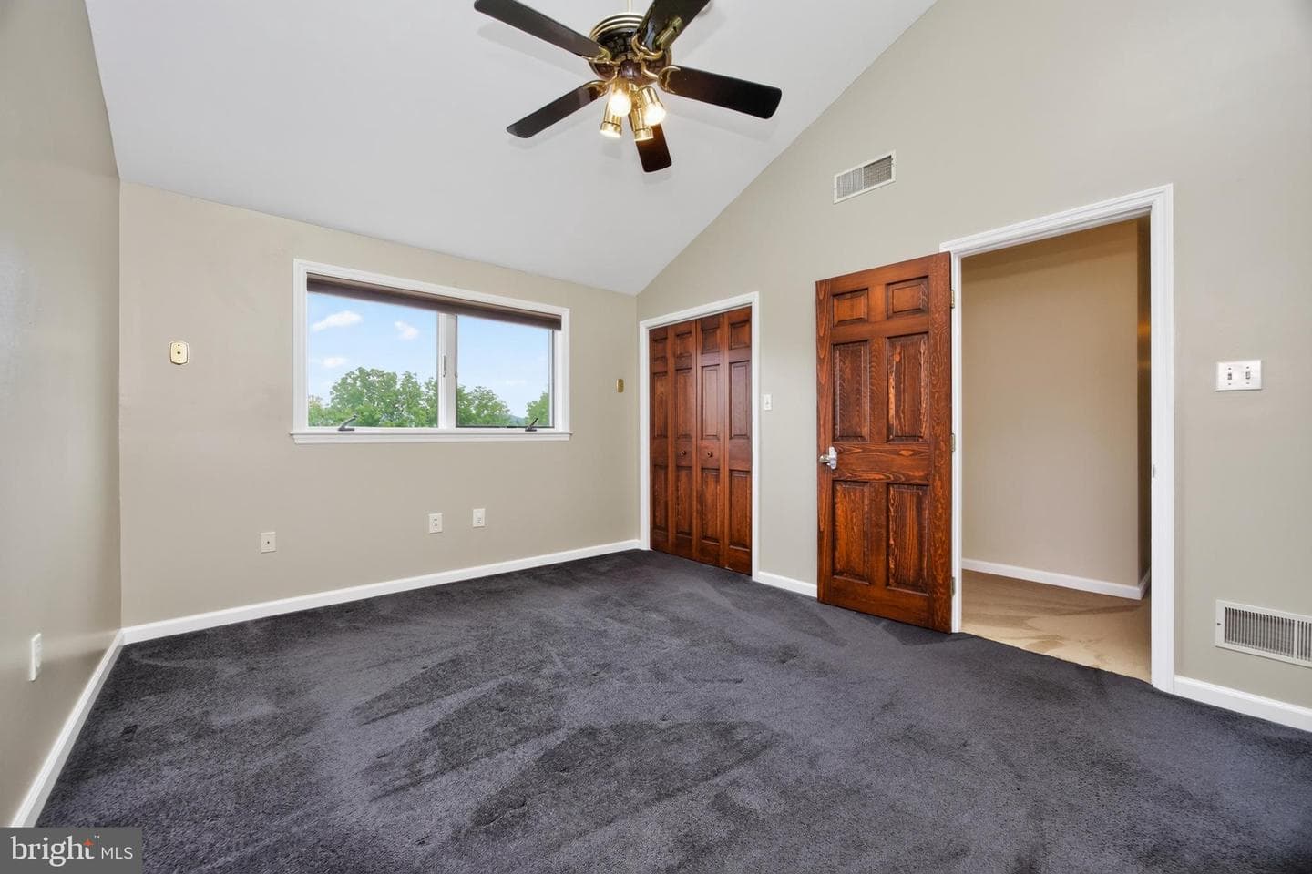 24 Lehmann Drive photo 44