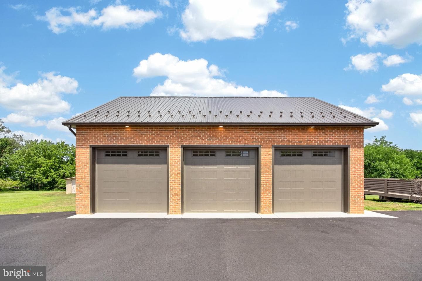 24 Lehmann Drive photo 50