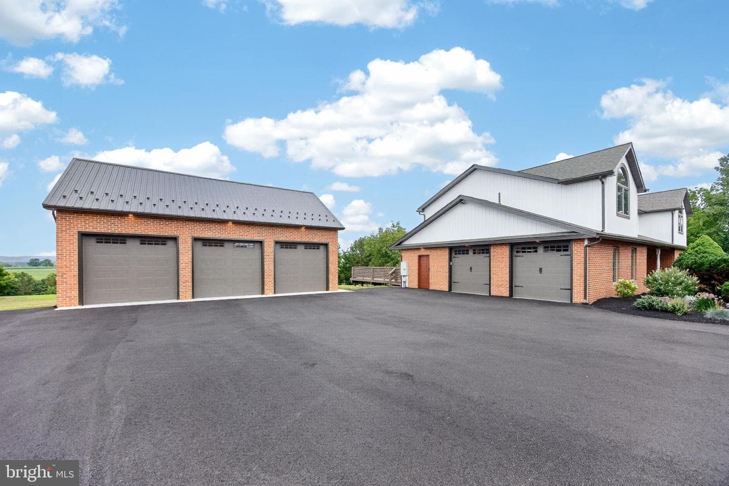 24 Lehmann Drive photo 64