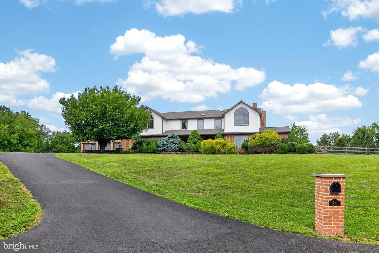 24 Lehmann Drive photo 70
