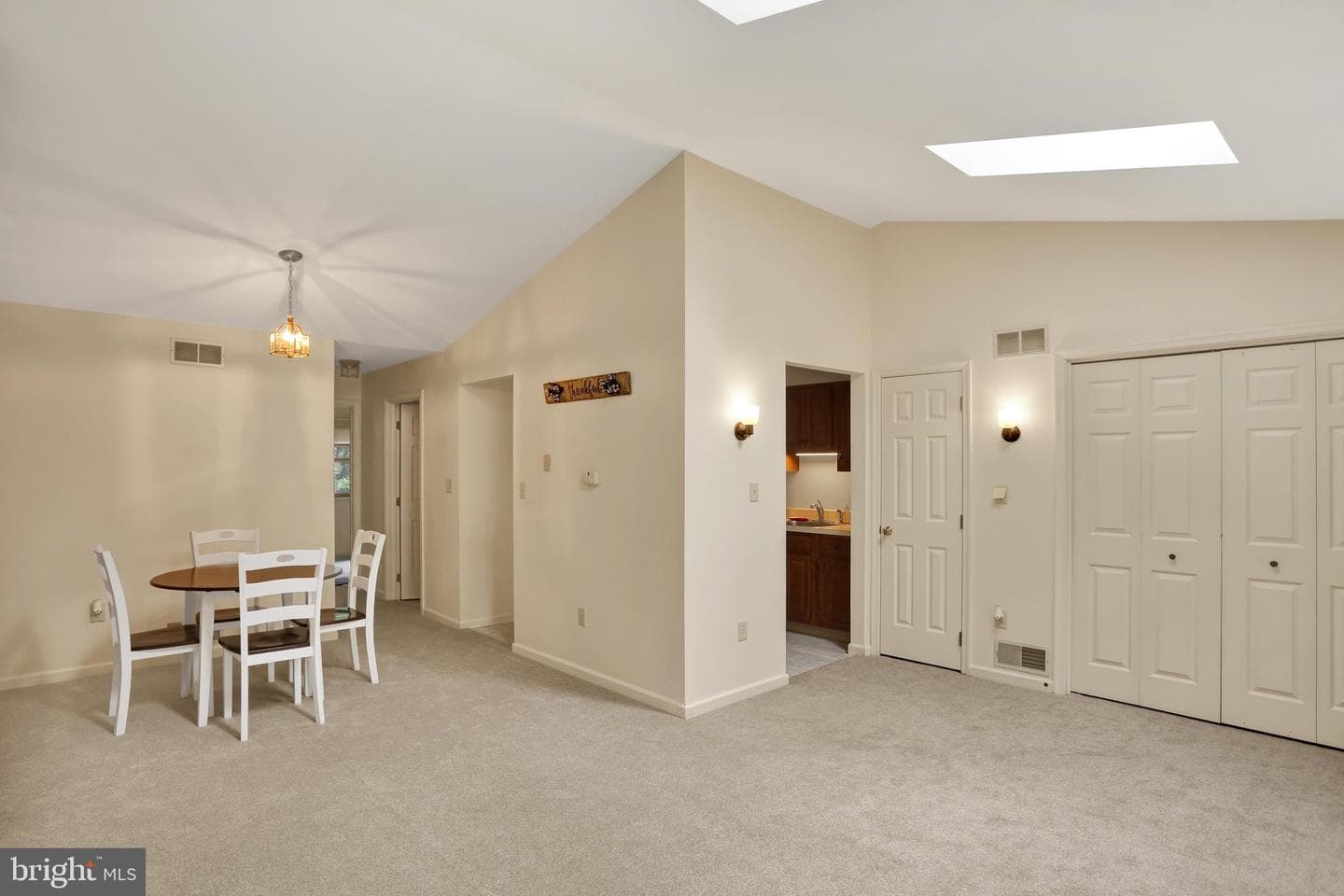 10 Maplewood Avenue #3b photo 9