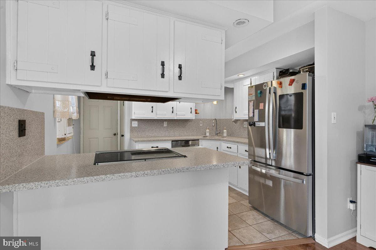 119 Russell Avenue photo 11