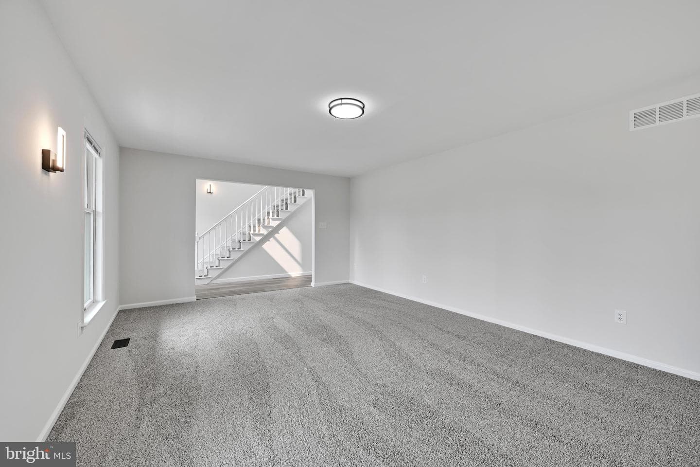 300 Beckley Street photo 15