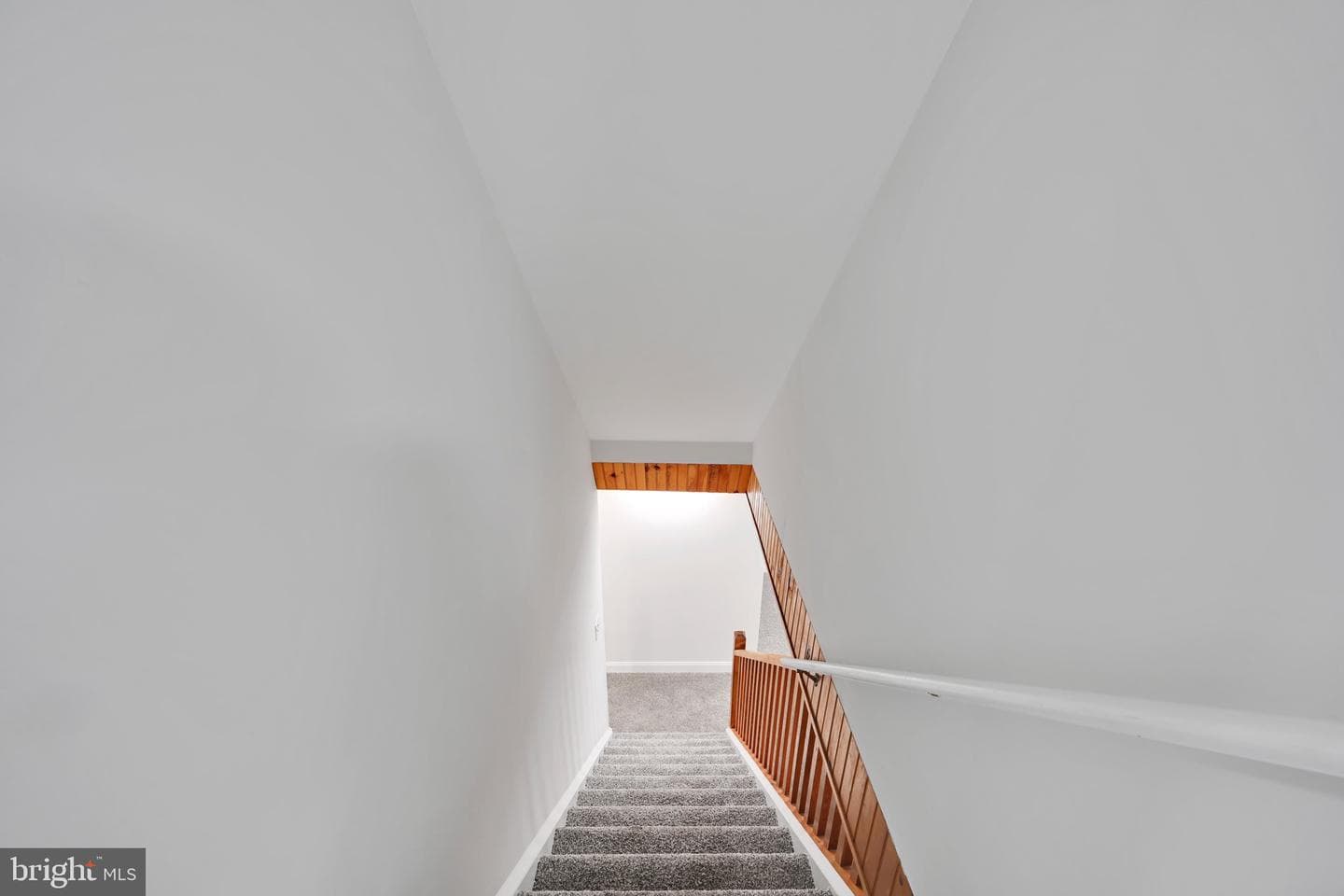 300 Beckley Street photo 49