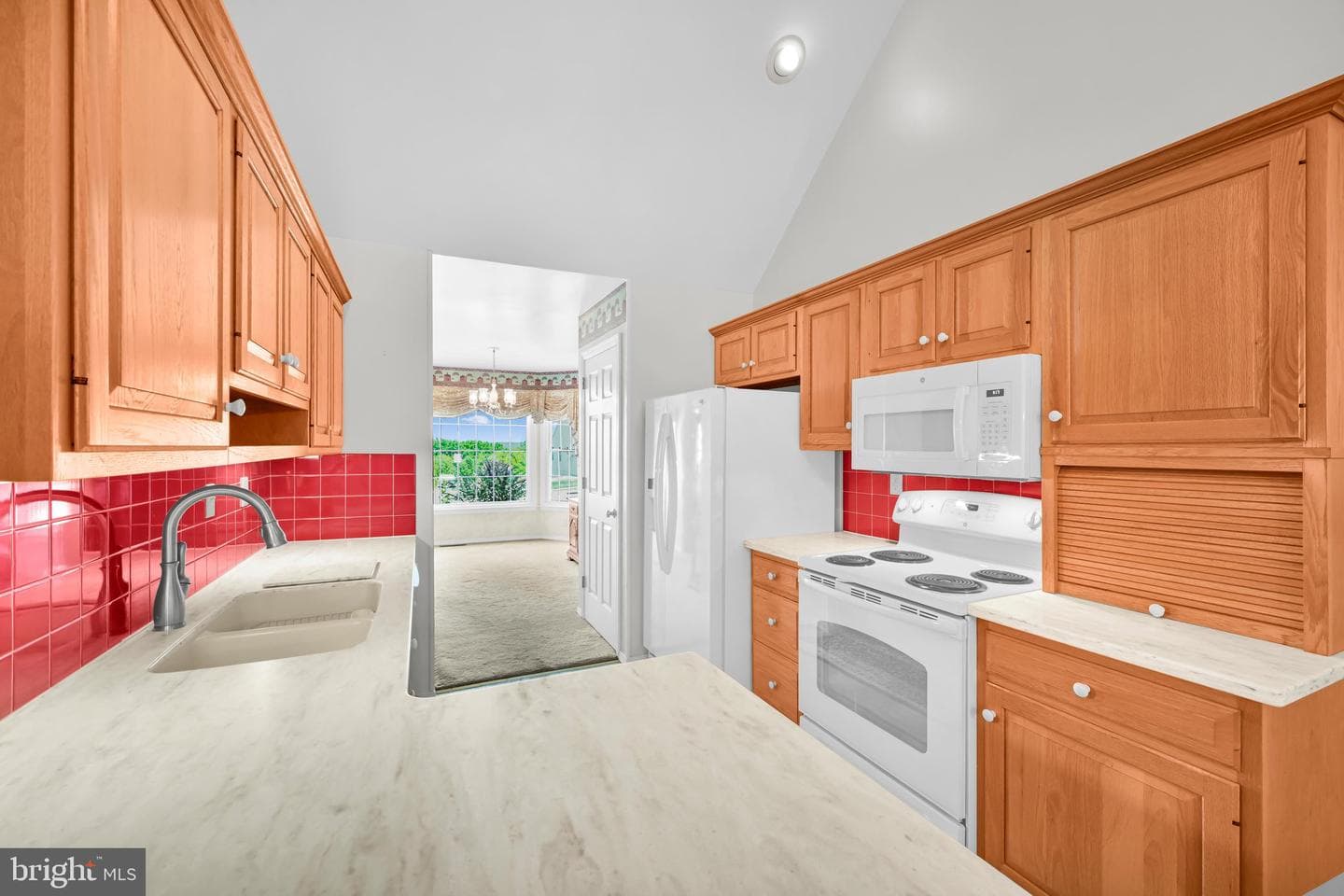 114 Hill Road photo 16