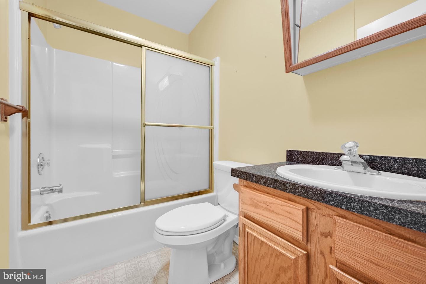 114 Hill Road photo 25