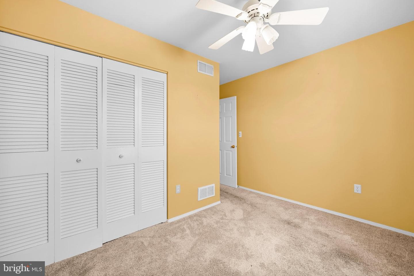 114 Hill Road photo 27