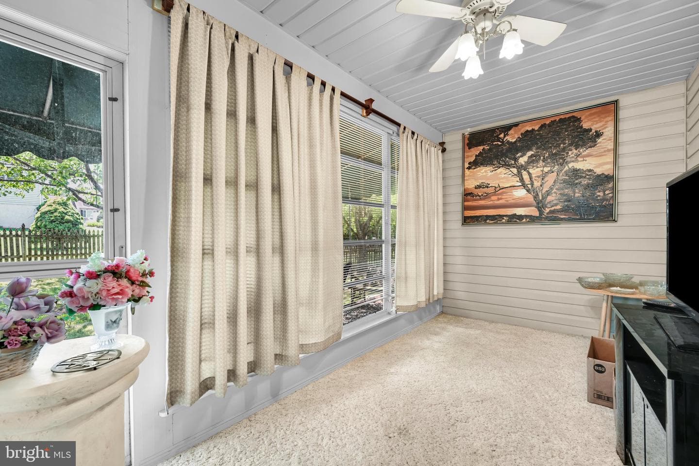 114 Hill Road photo 28
