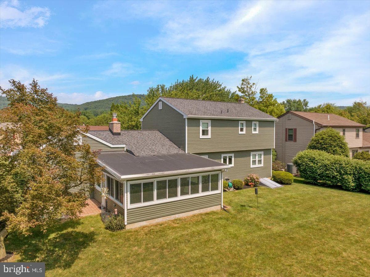 4826 Farming Ridge Boulevard photo 6