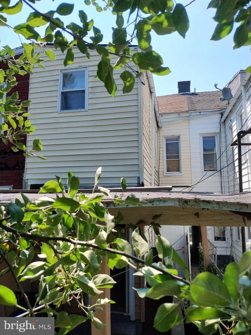 315 Locust Street photo 6