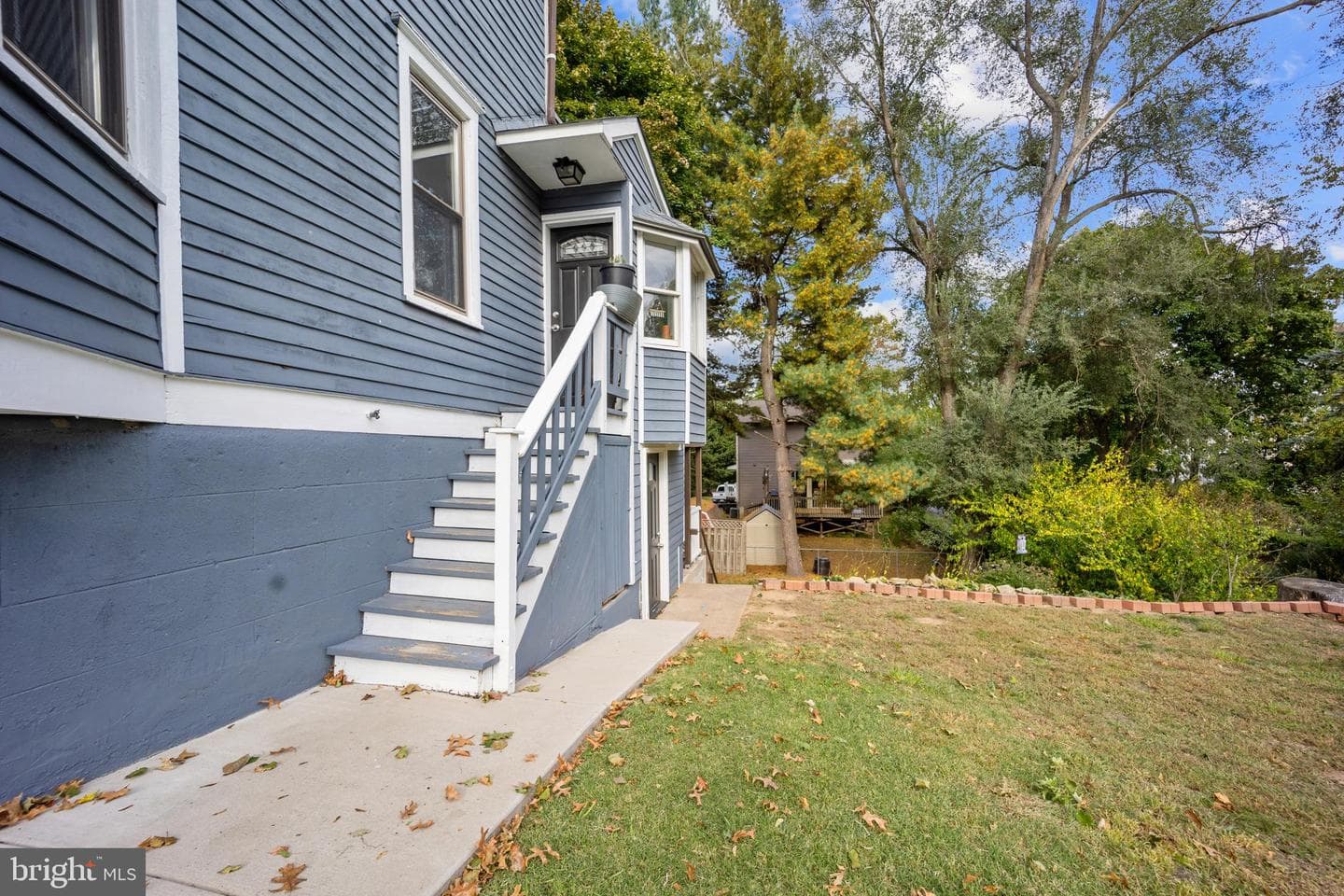 320 N Crown Street photo 11