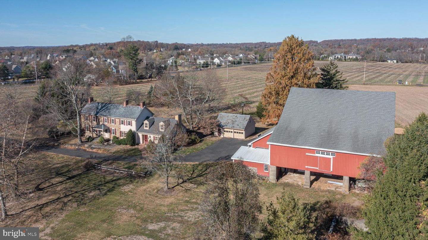 2209 Swamp Road photo 3