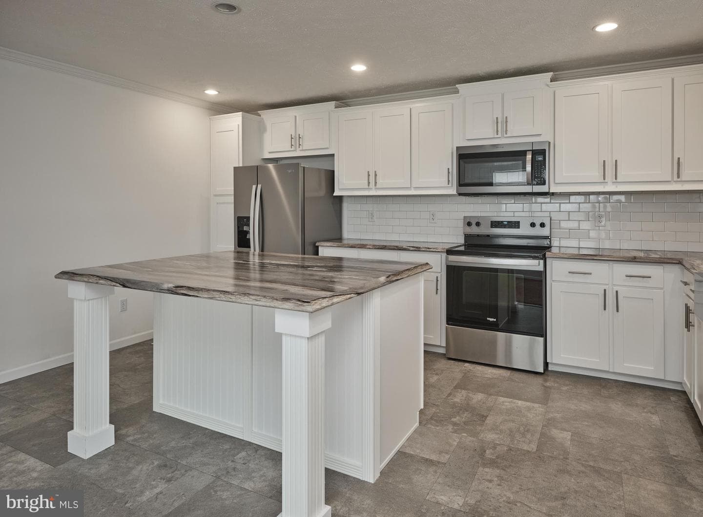 3034 Chandler Drive South photo 25